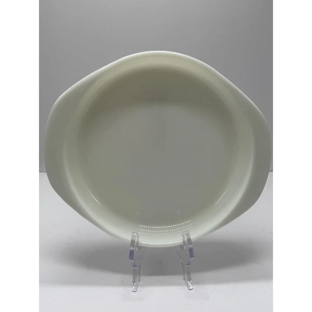 Vintage Pyrex 221 White Milk Glass Round Pan Baking Dish 8.25 inch 1.5 Quart